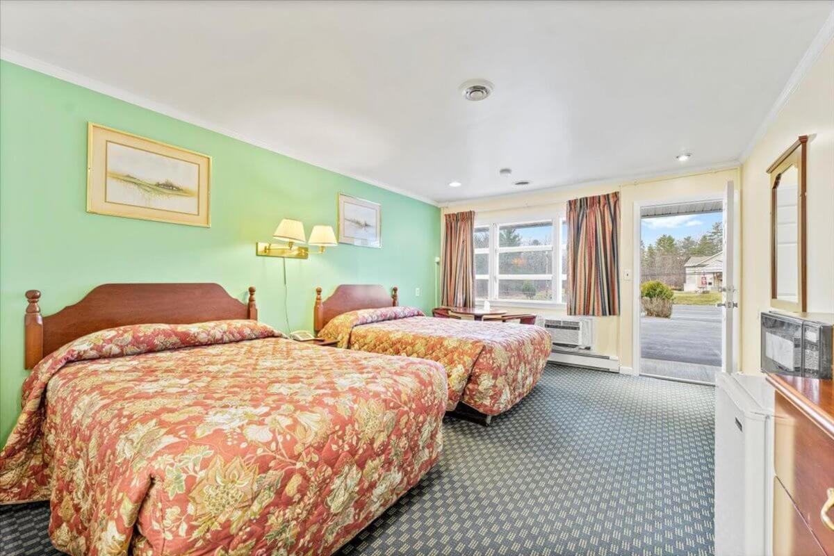 Top Hill Motel Saratoga Springs Kültér fotó