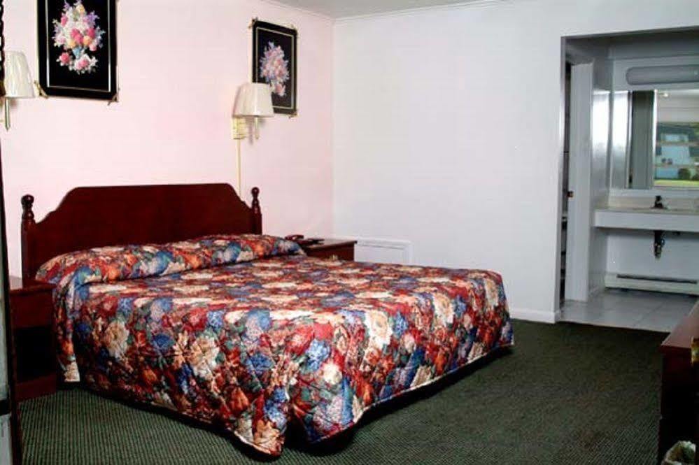 Top Hill Motel Saratoga Springs Kültér fotó