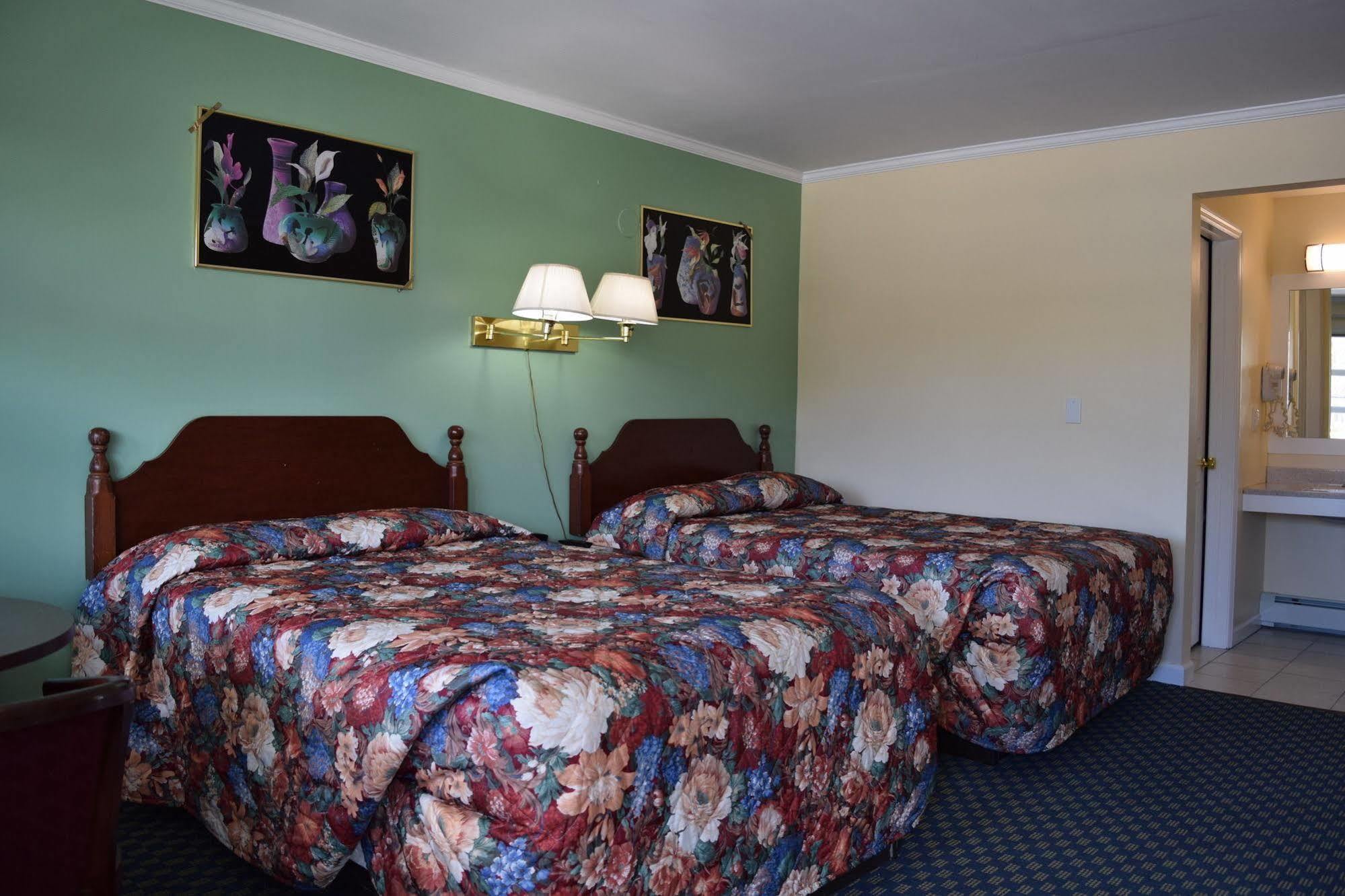 Top Hill Motel Saratoga Springs Kültér fotó
